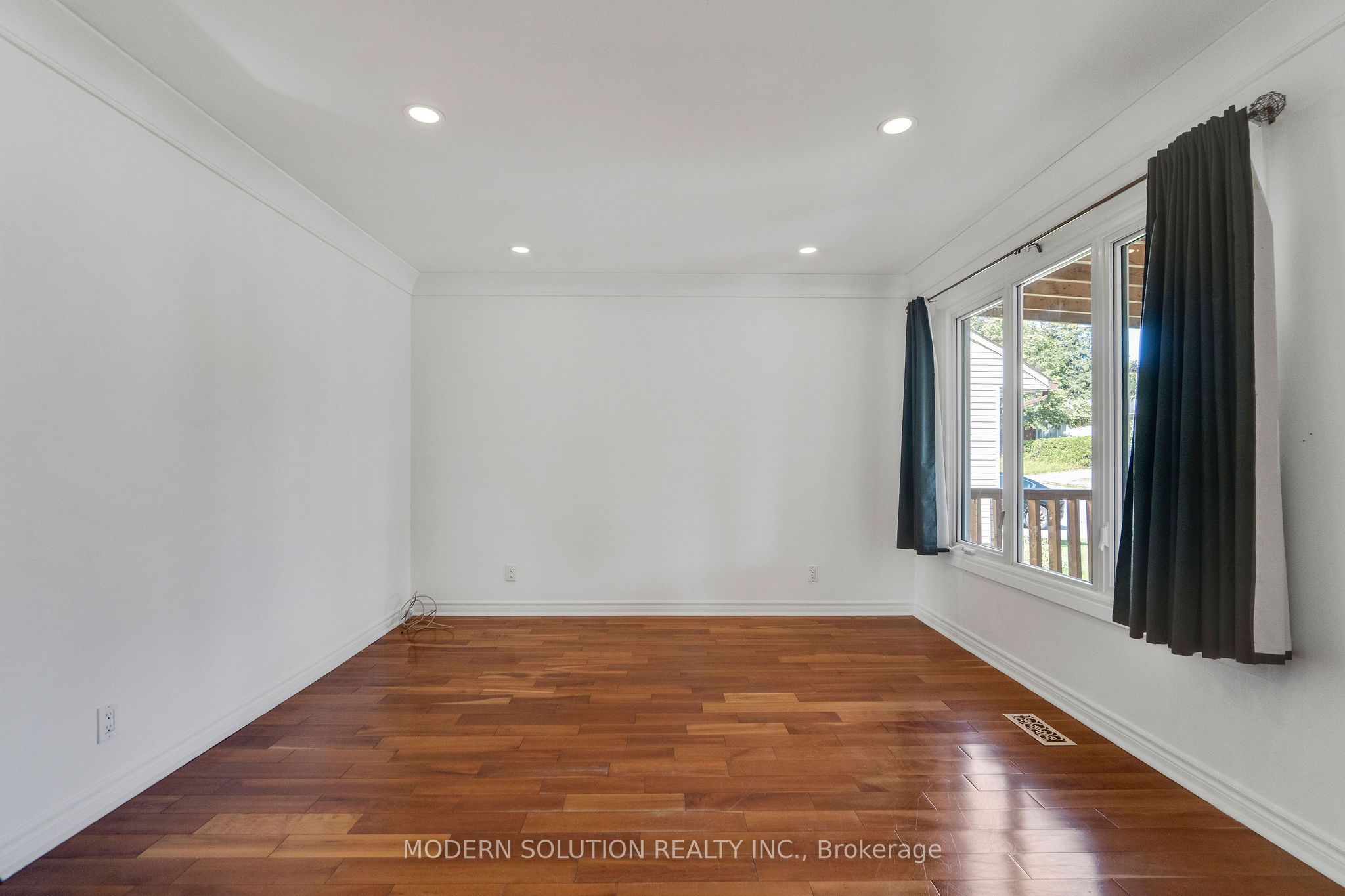 31 Elm Street Property Photo 10