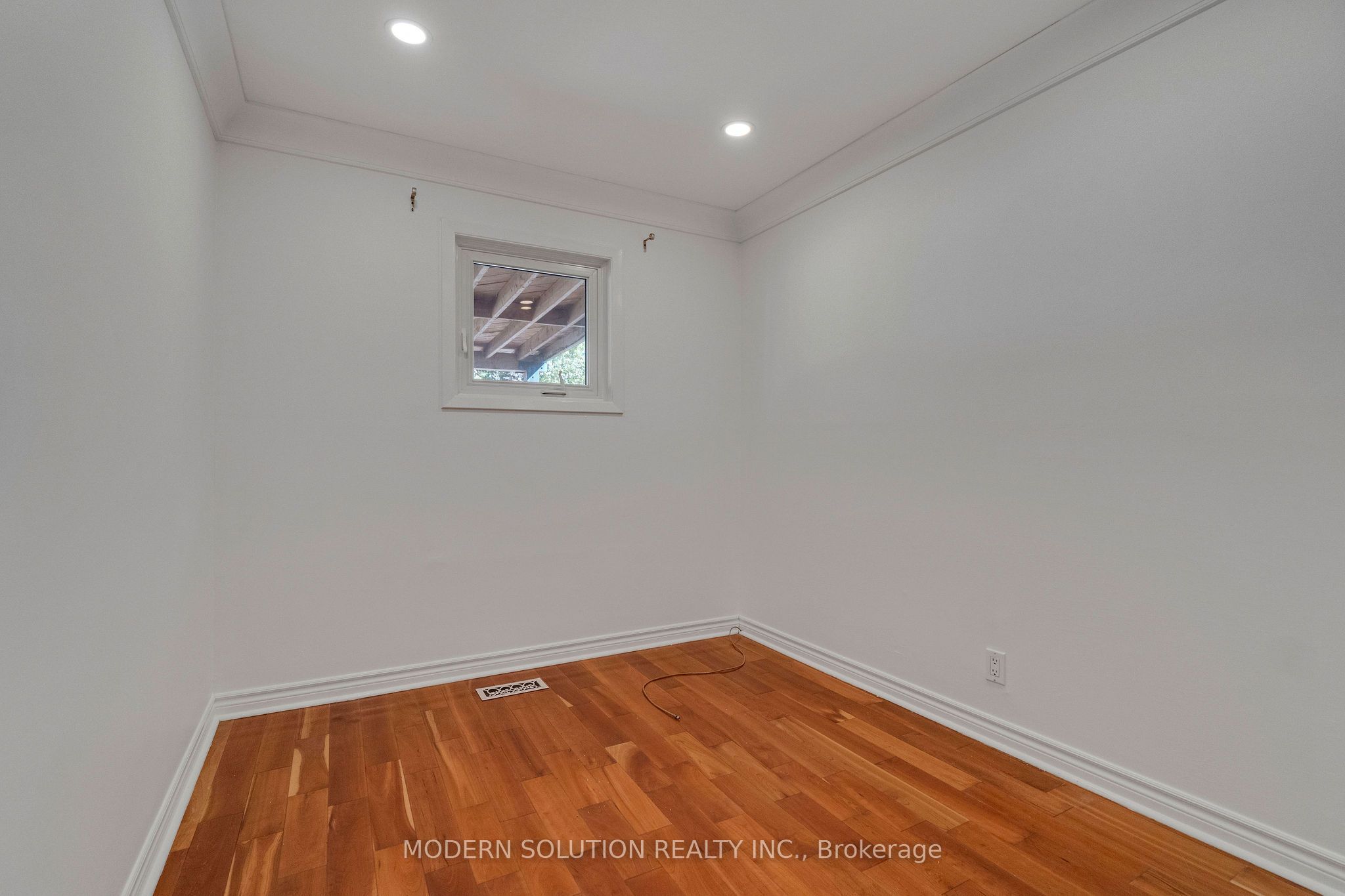 31 Elm Street Property Photo 12