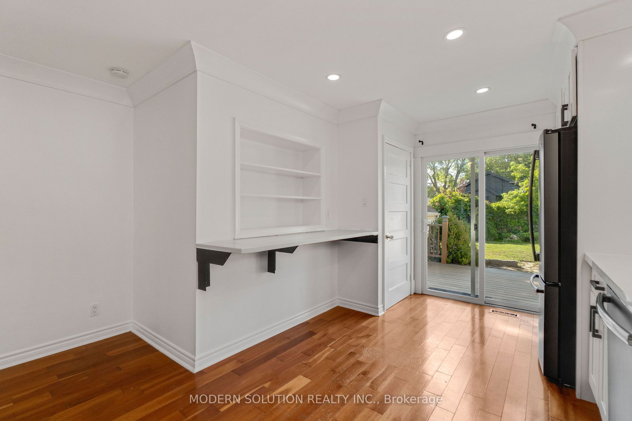 31 Elm Street Property Photo 17