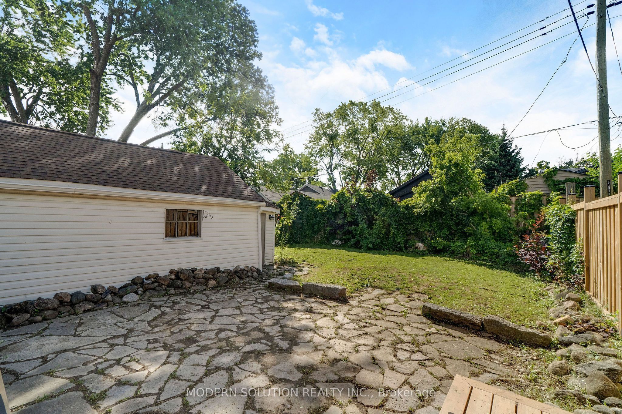 31 Elm Street Property Photo 36
