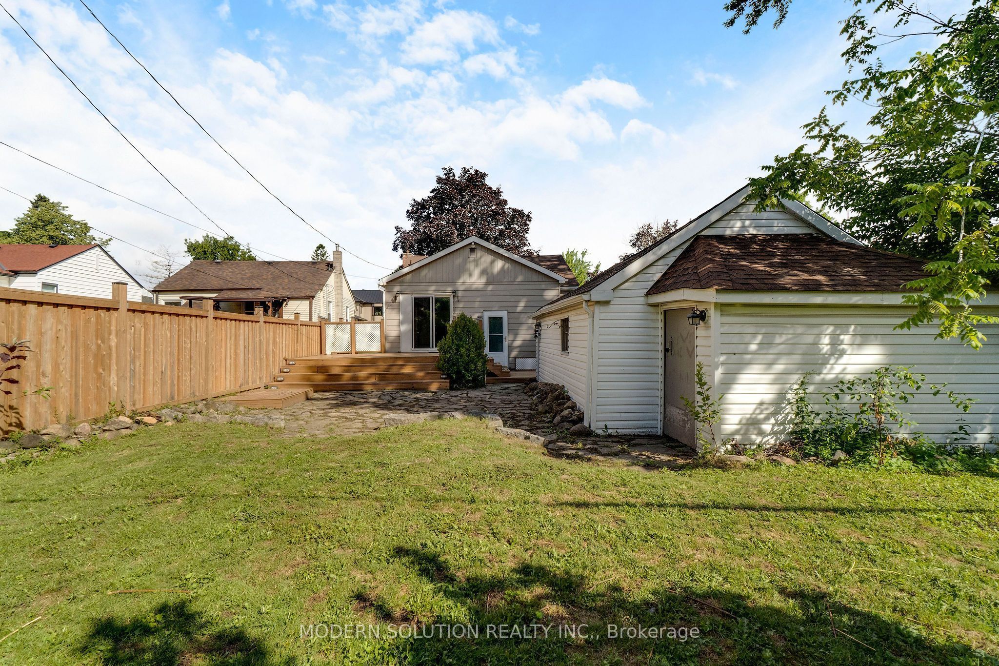 31 Elm Street Property Photo 39