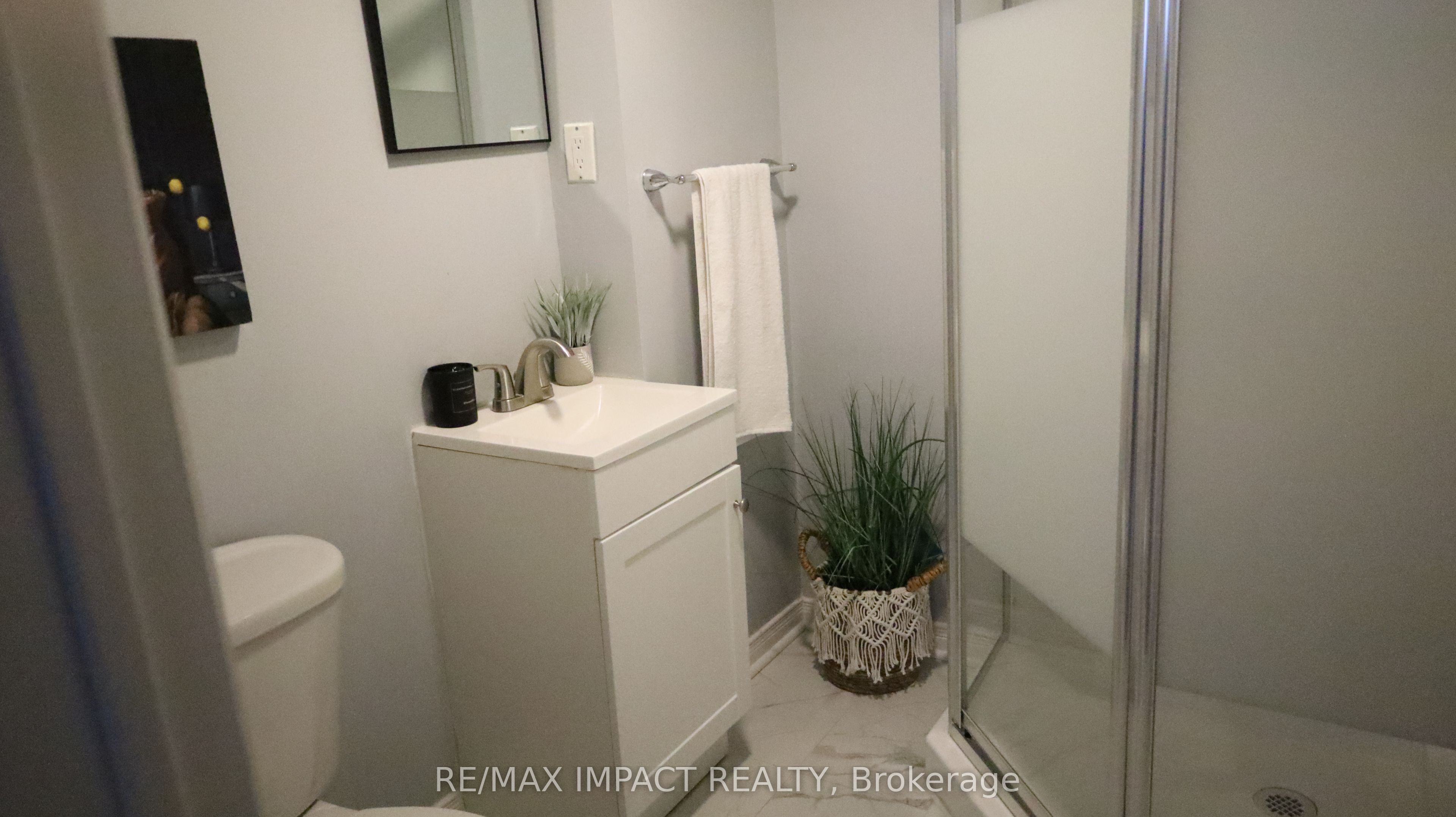 11 Fenwick Avenue Property Photo 13