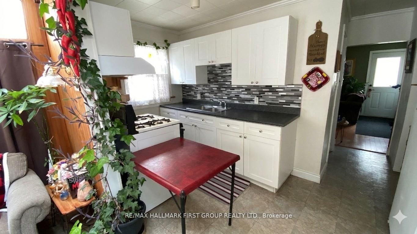 24 George Street Property Photo 6