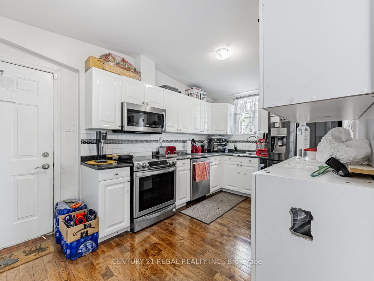 160 Bruce Street Property Photo 10