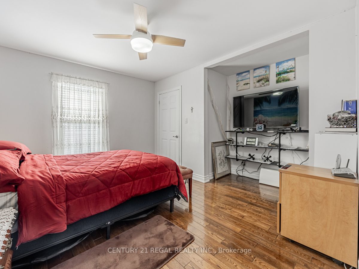 160 Bruce Street Property Photo 16