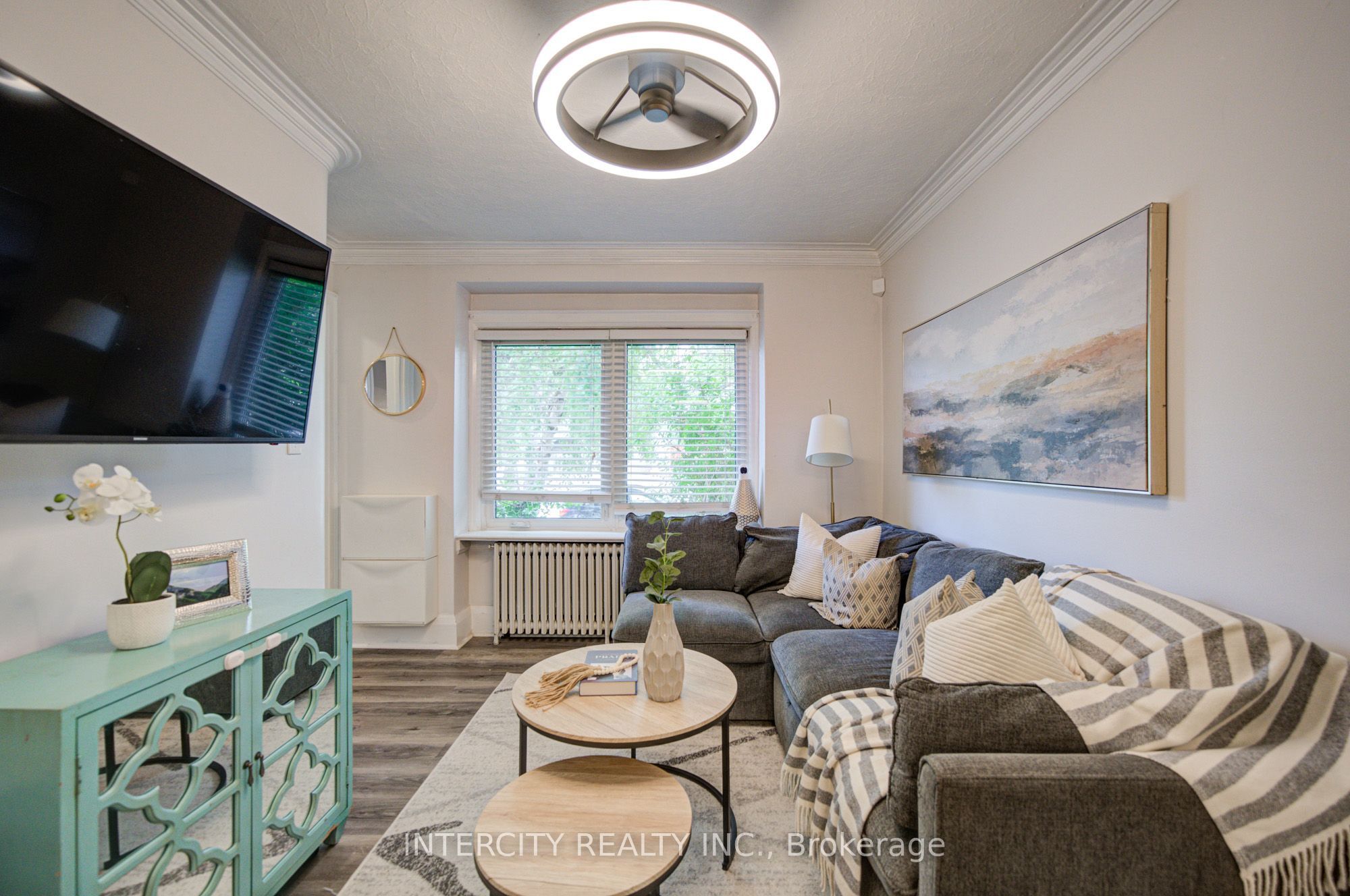 256 Blantyre Avenue Property Photo 7