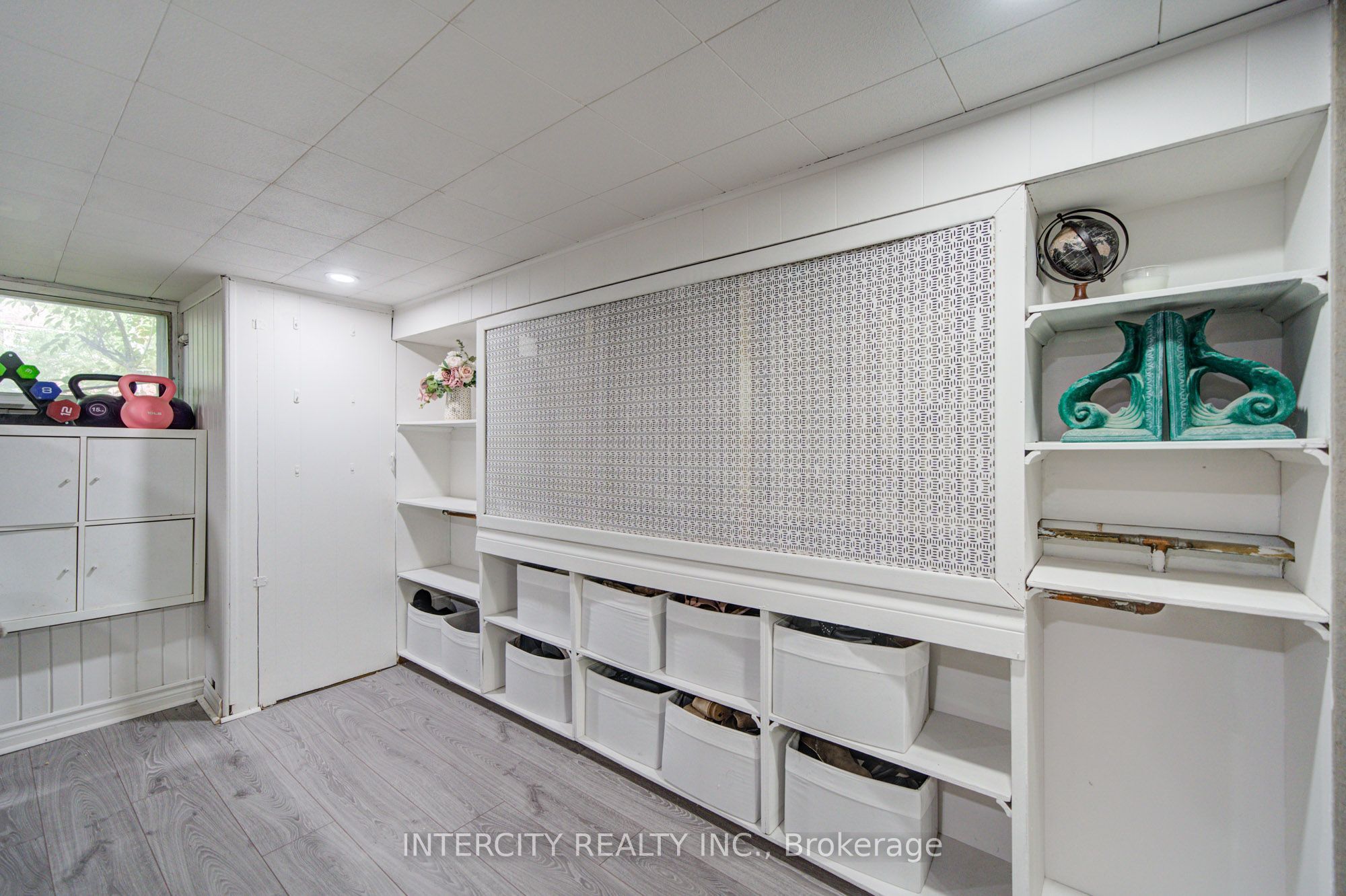 256 Blantyre Avenue Property Photo 21