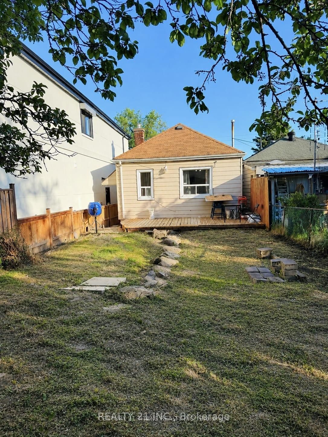 8 Mack Avenue Property Photo 27