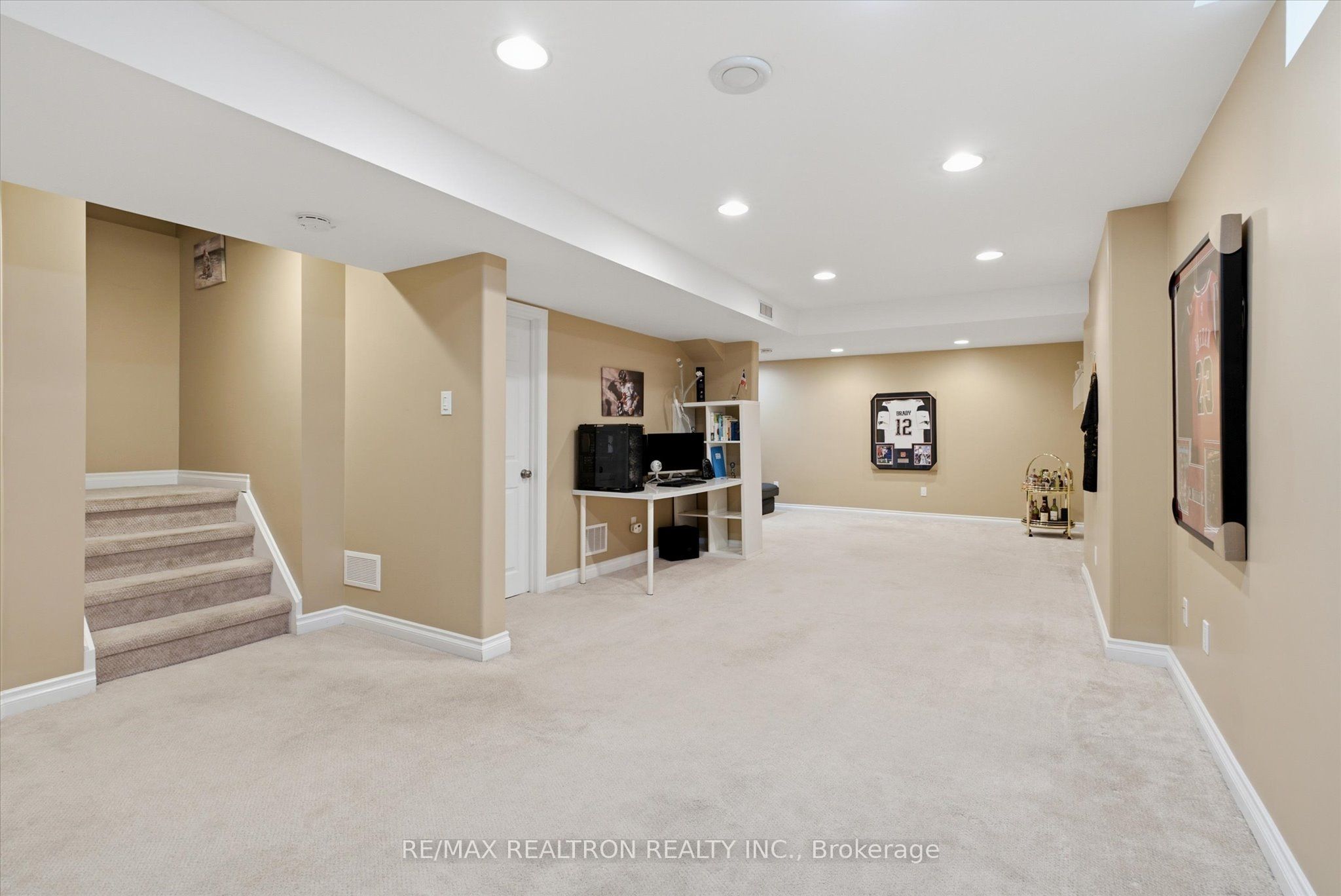 78 Hutton Place Property Photo 34