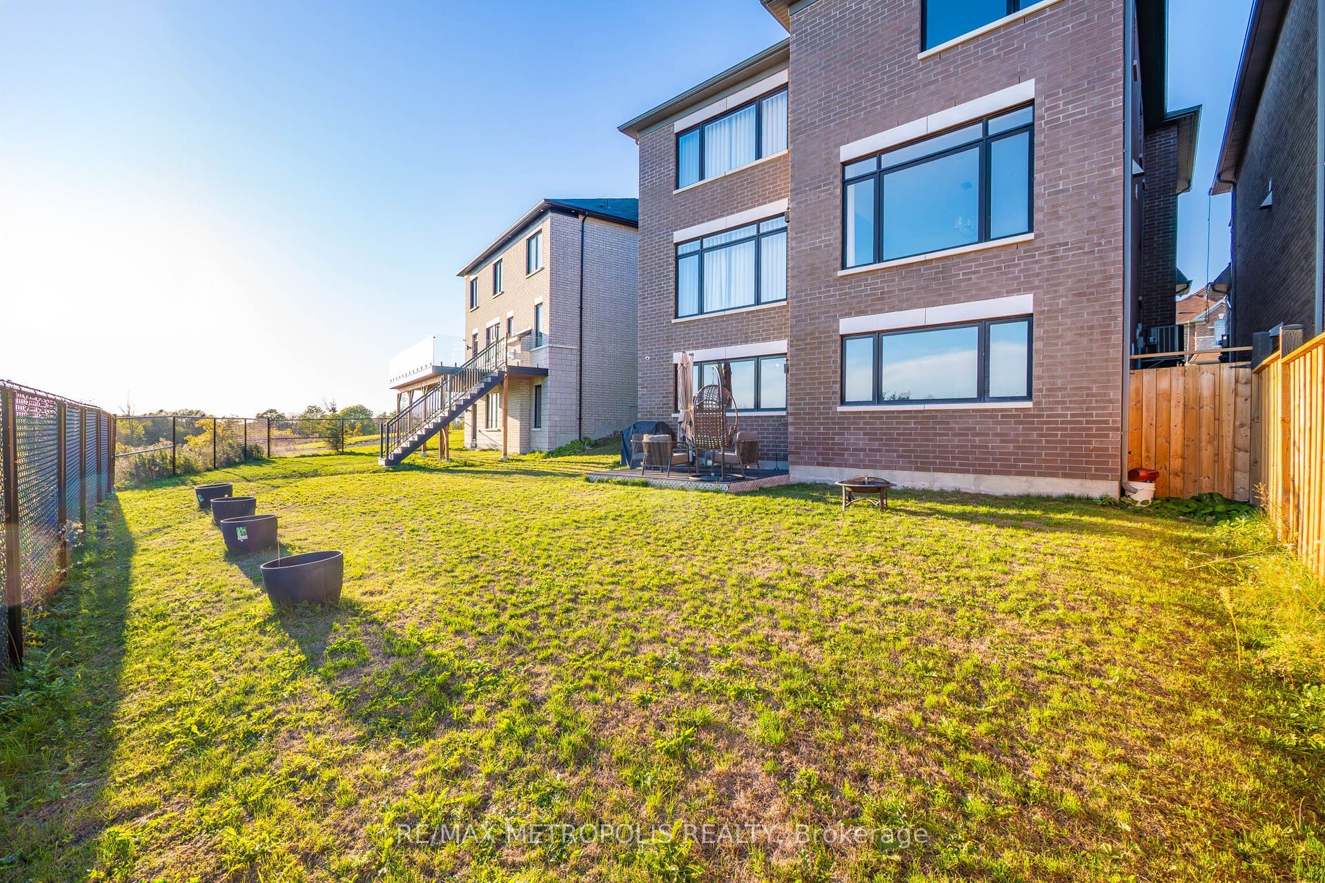 127 Mcphail Avenue Property Photo 44