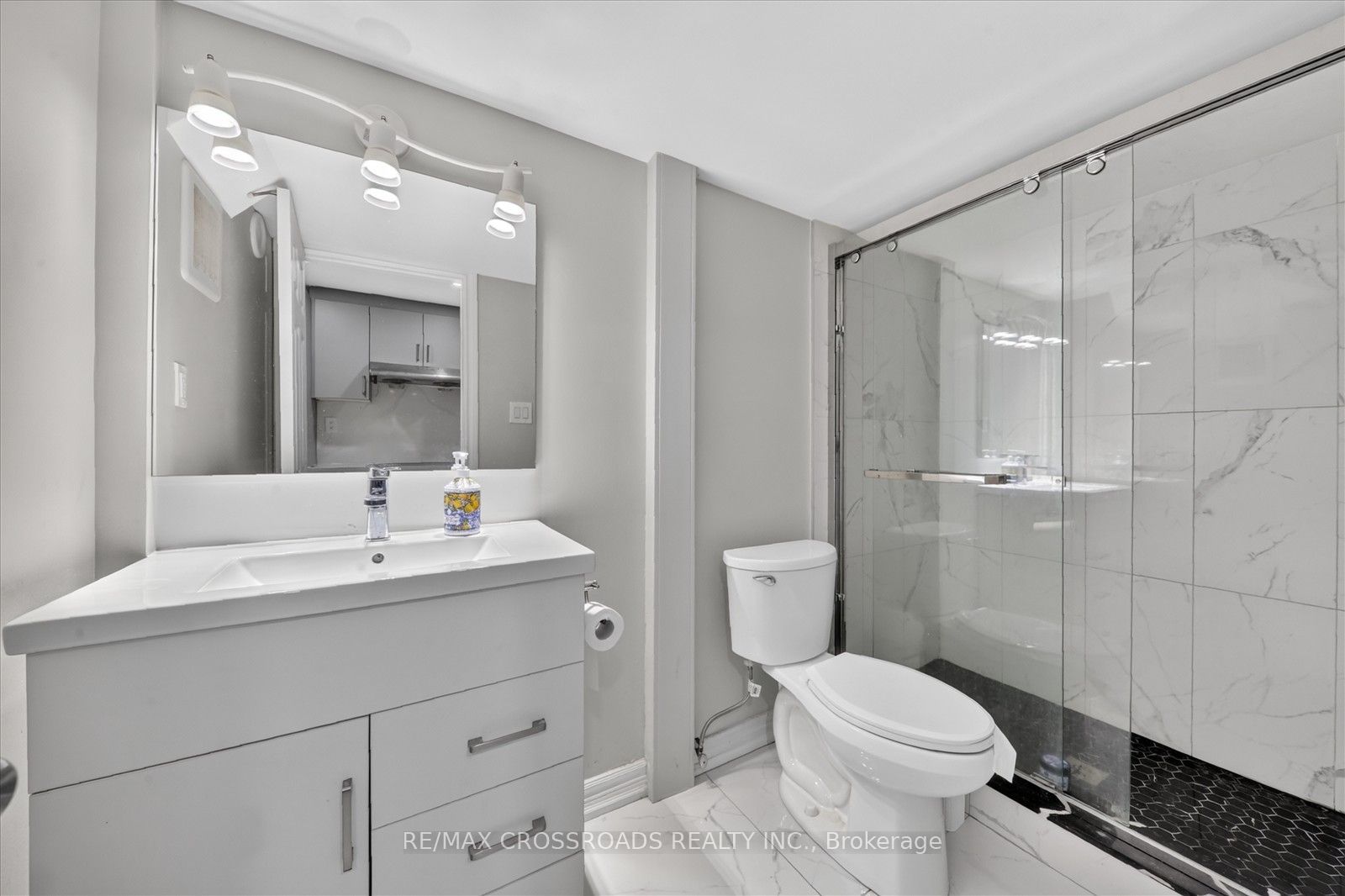 1626 Chilliwack Street Property Photo 39