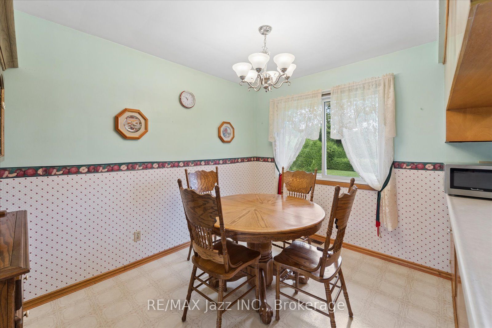 616 Bickle Drive Property Photo 8