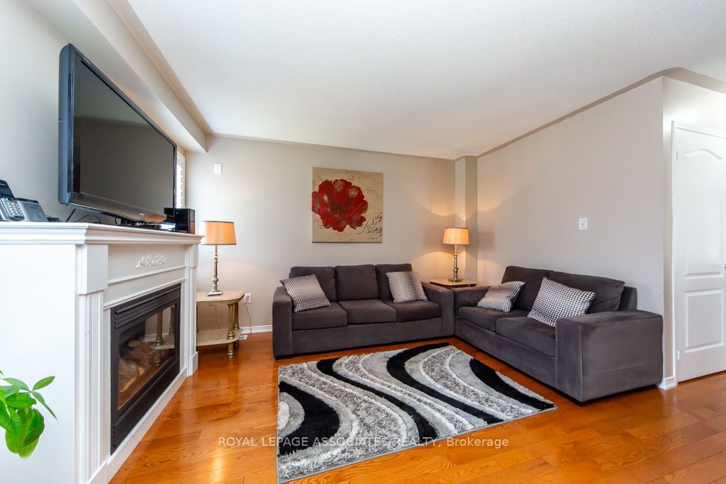 E13598568 Property Photo 14