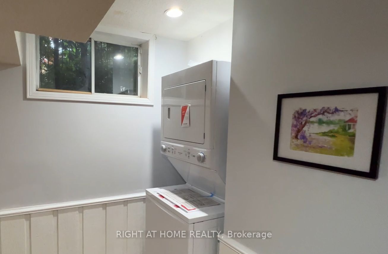 E13598596 Property Photo 10