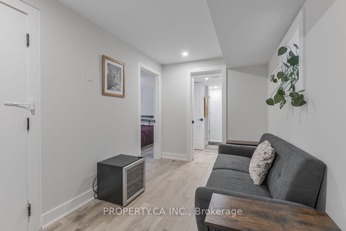 55 Glenshaw Crescent Basement Property Photo 8