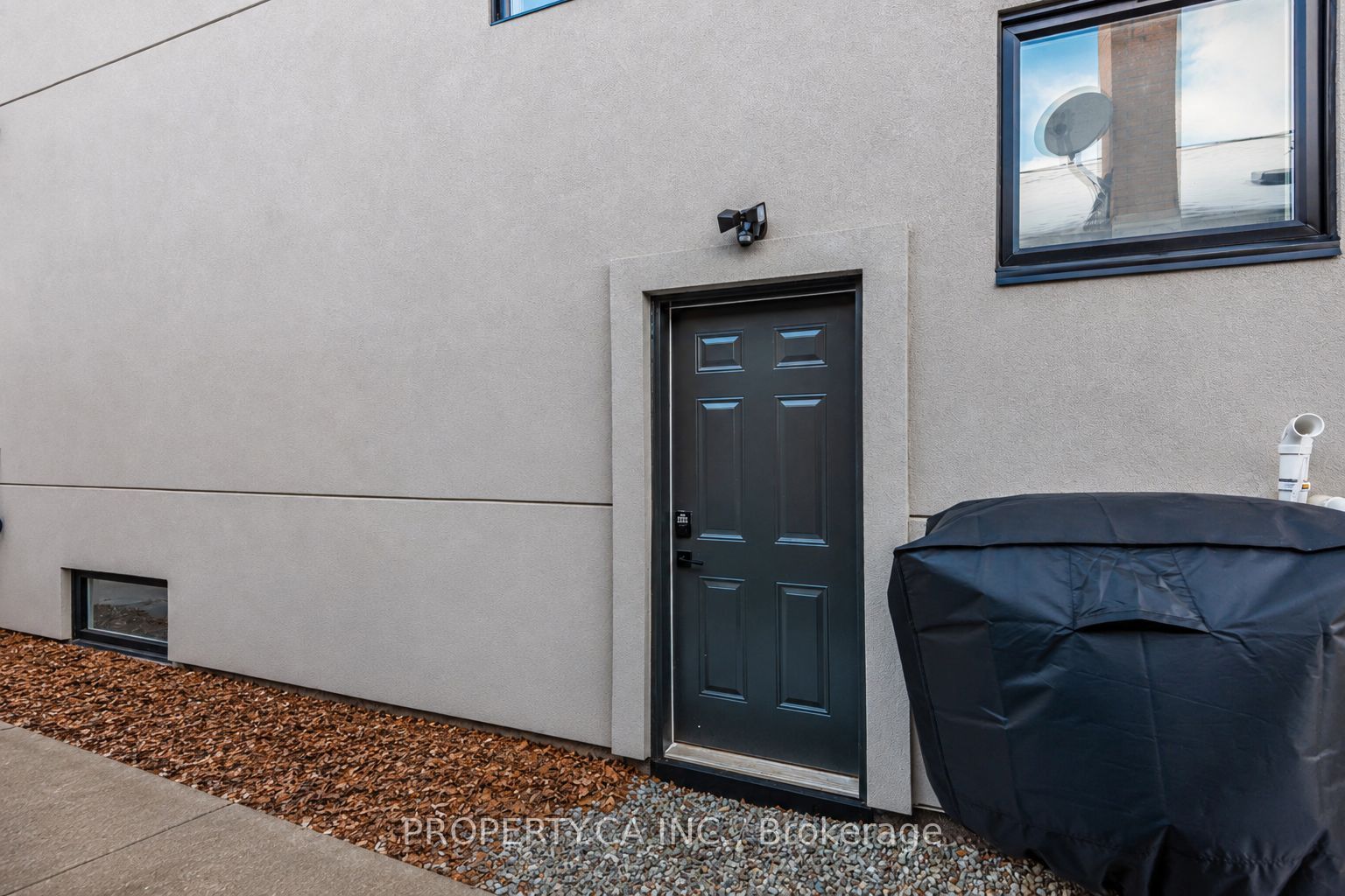 55 Glenshaw Crescent Basement Property Photo 19