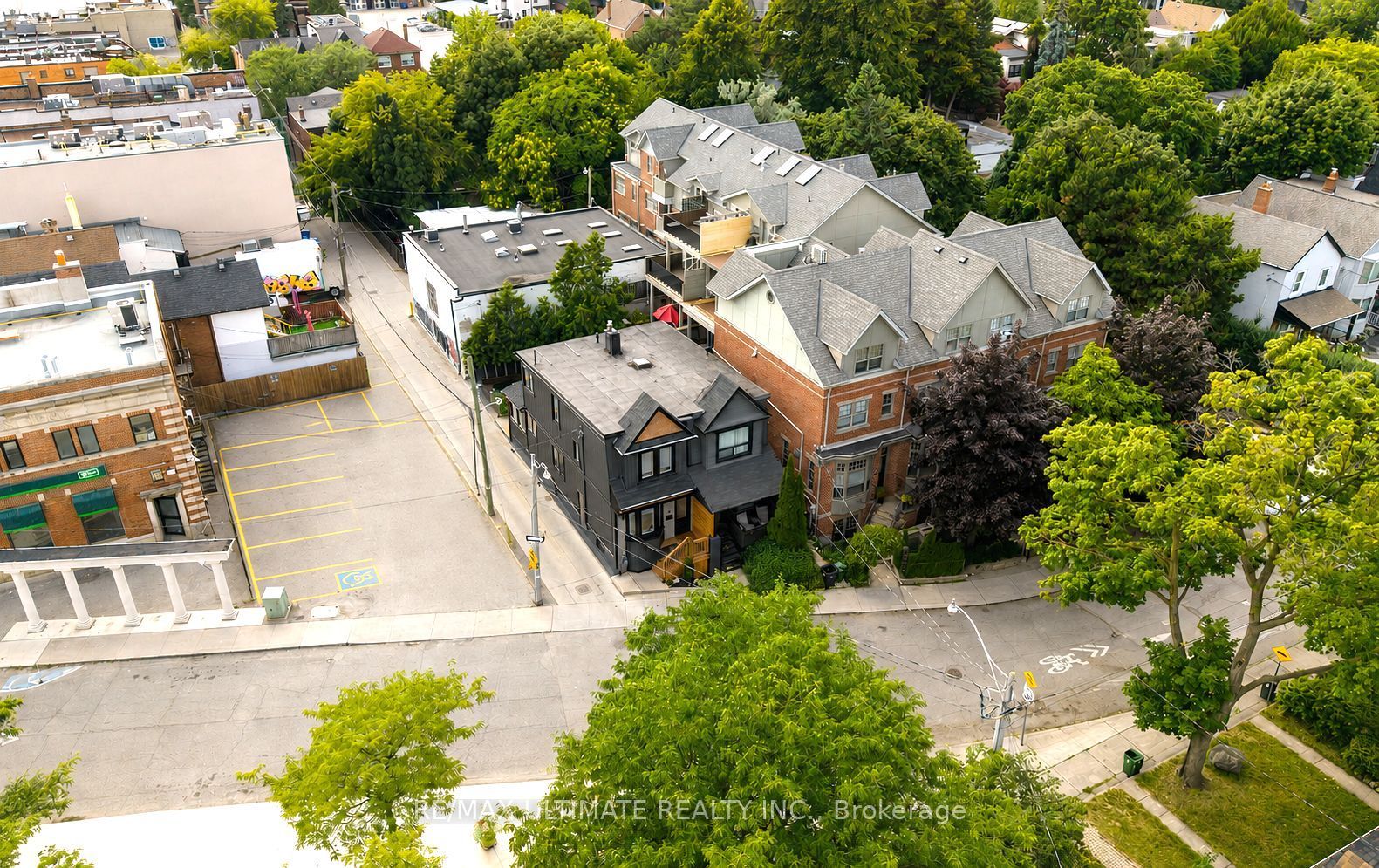 906 Logan Avenue Property Photo 4