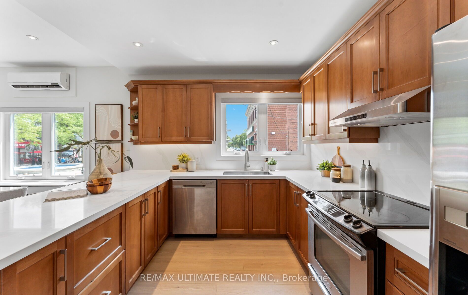 906 Logan Avenue Property Photo 15