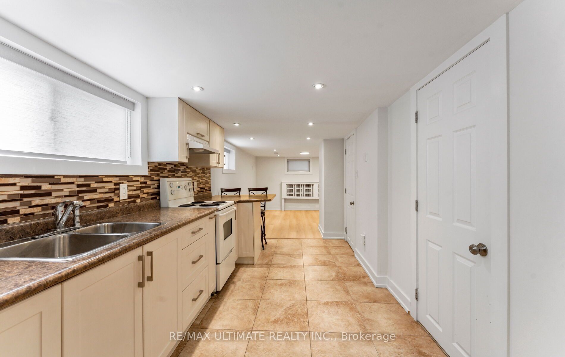 906 Logan Avenue Property Photo 29