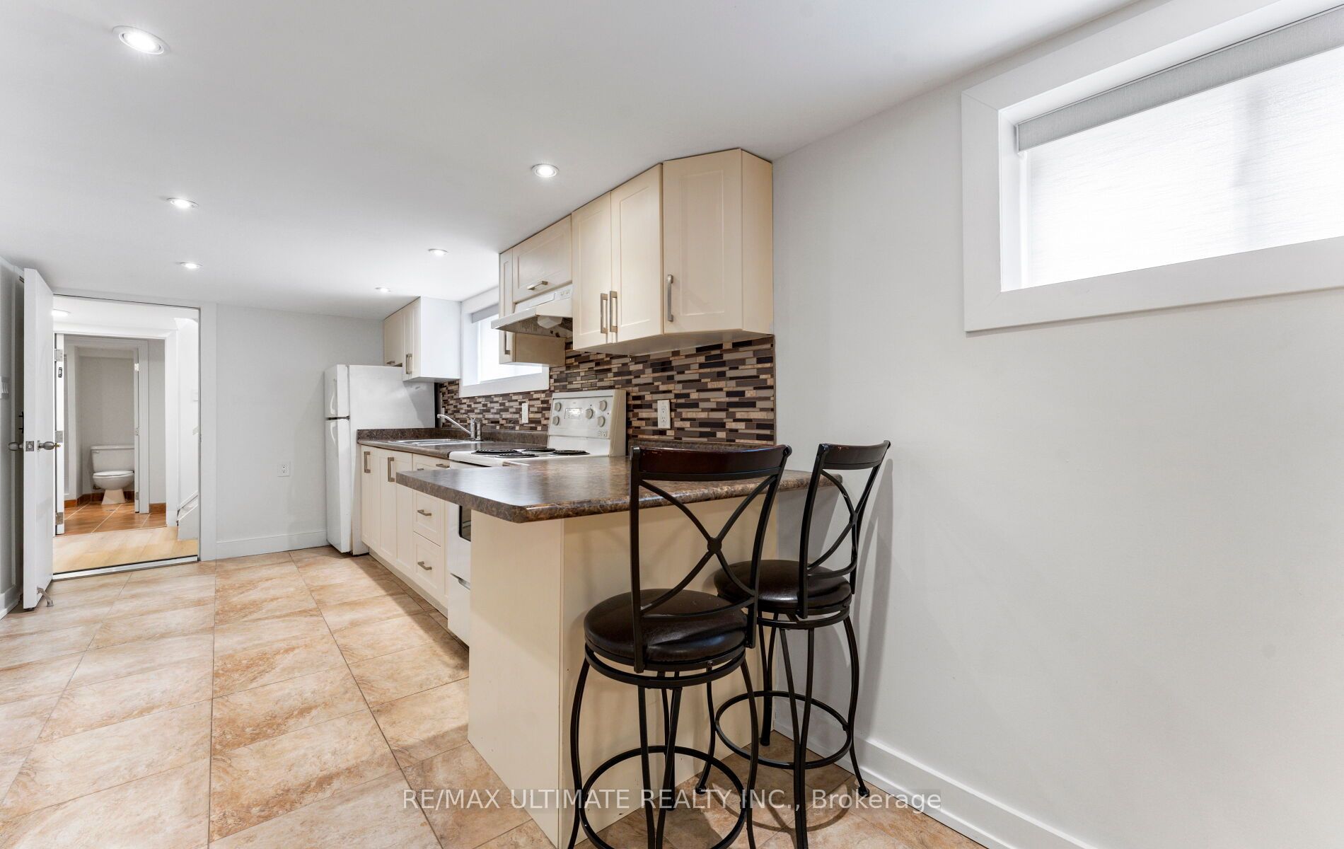 906 Logan Avenue Property Photo 31