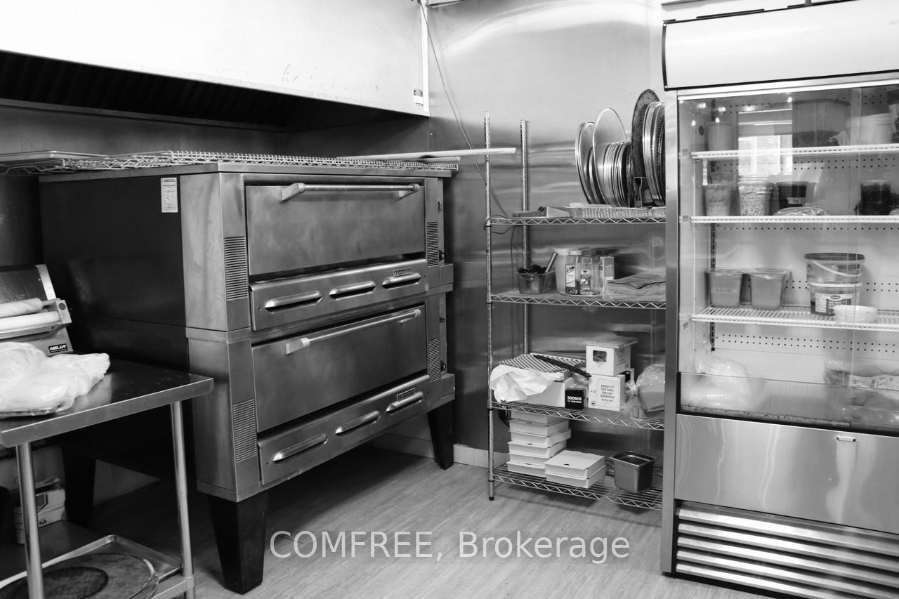 1716 Central Street Property Photo 3