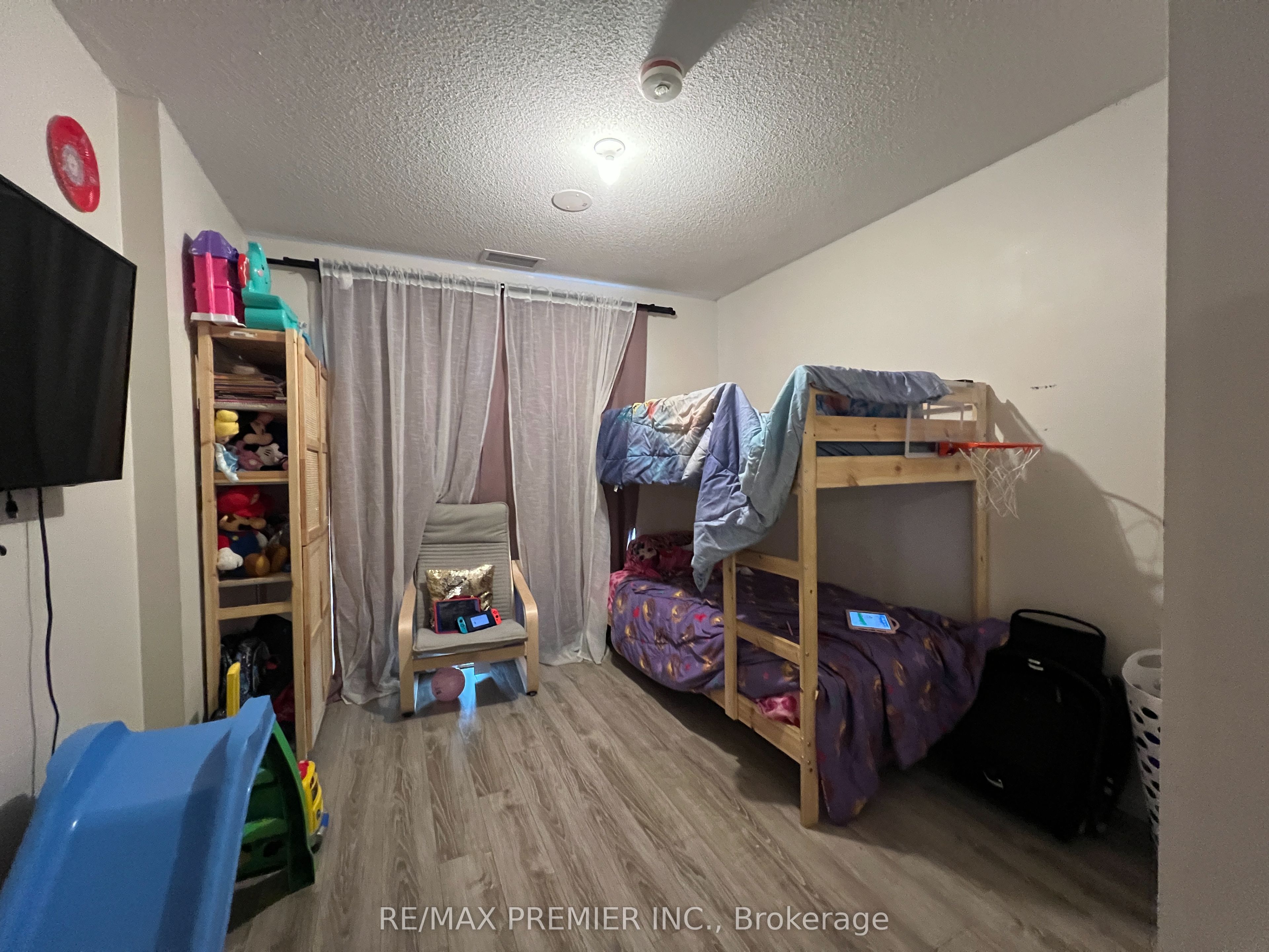 2150 Lawrence Avenue E Ph12 Property Photo 8