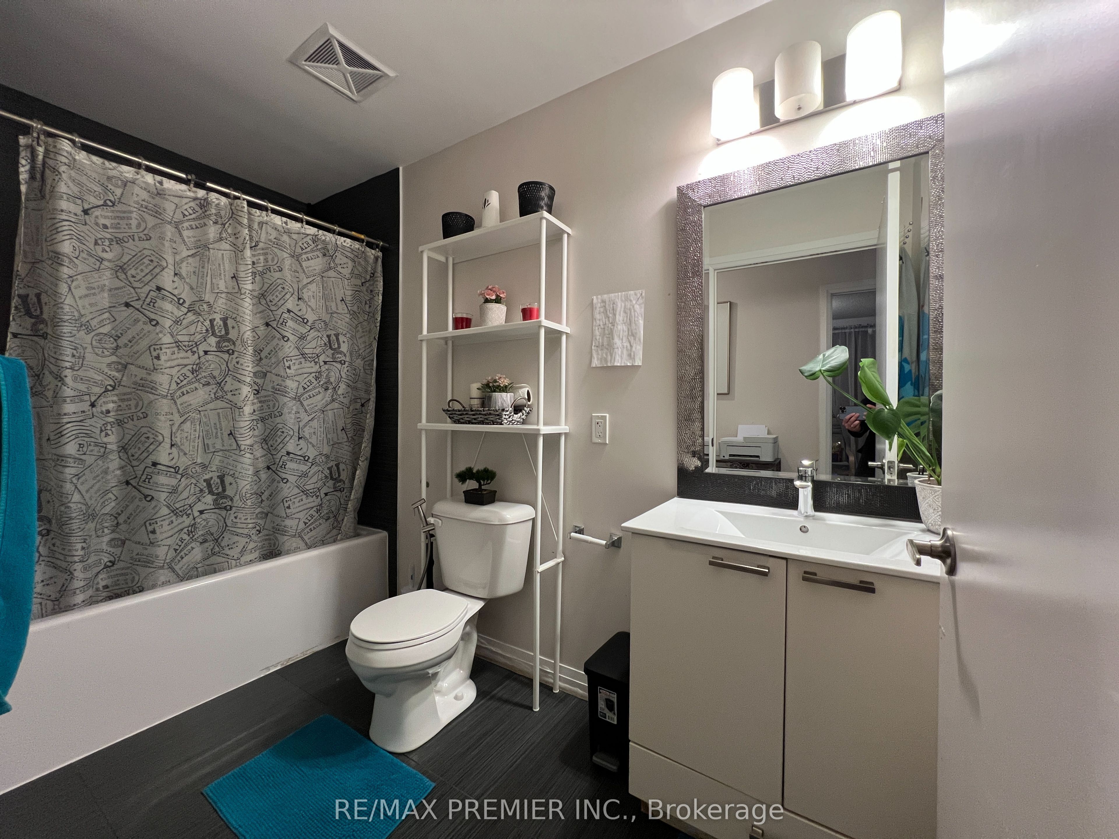 2150 Lawrence Avenue E Ph12 Property Photo 9