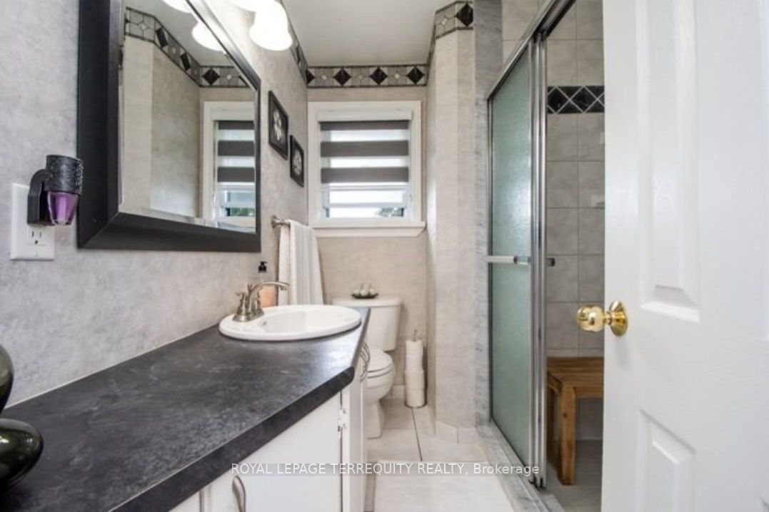 584 Rosmere Street Property Photo 11