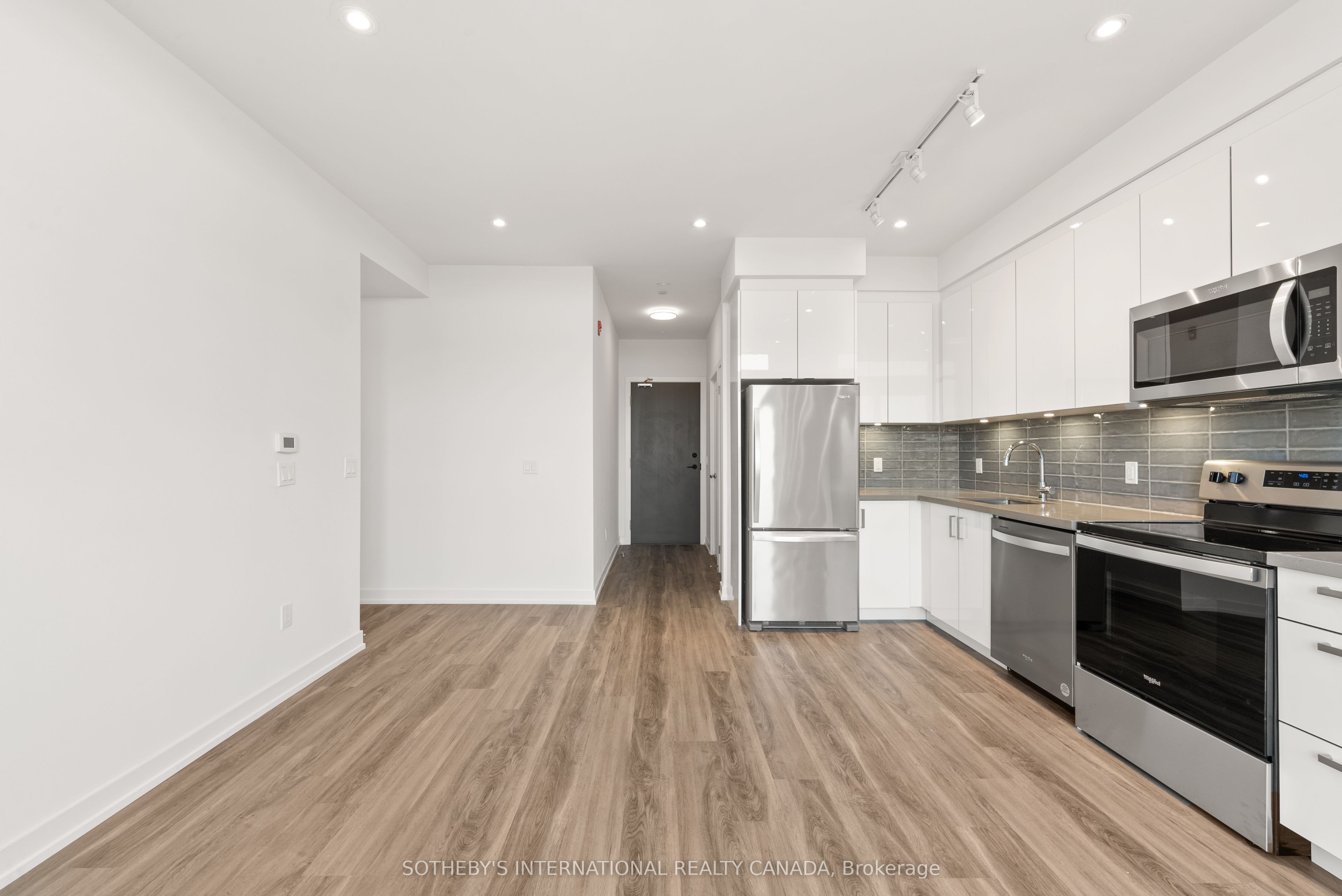 1010 Dundas Street E Ph 20 Property Photo 4