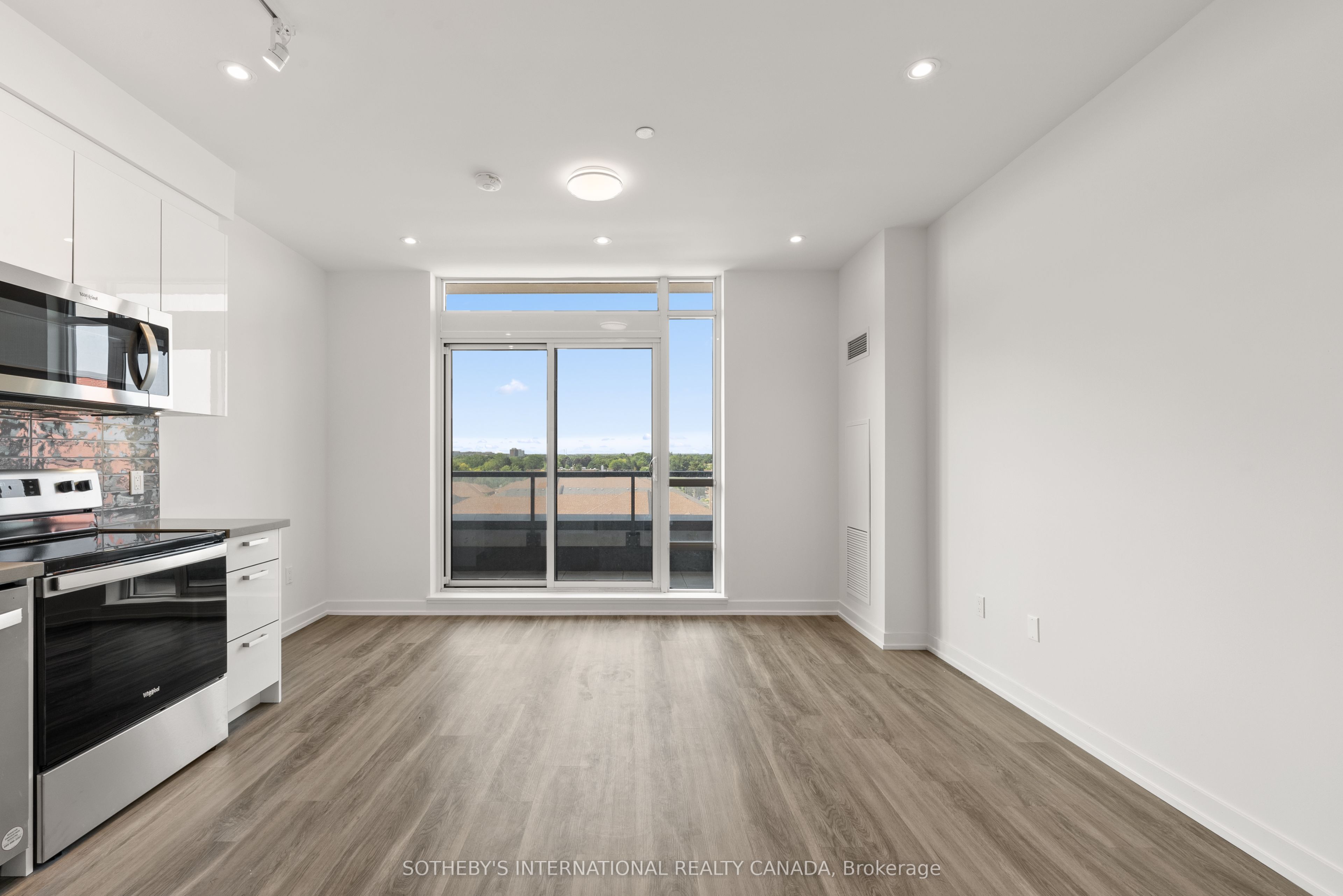 1010 Dundas Street E Ph 20 Property Photo 5