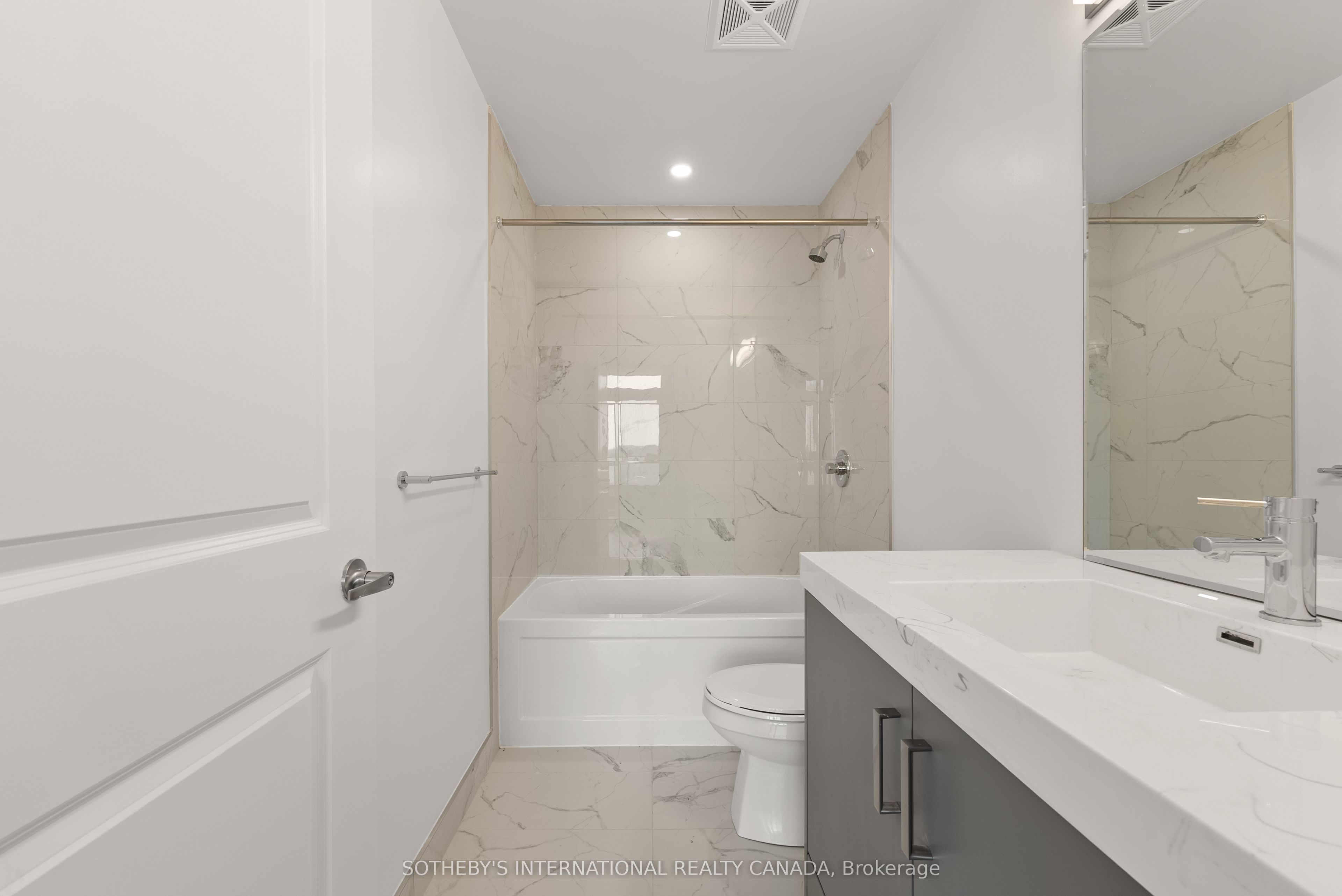 1010 Dundas Street E Ph 20 Property Photo 10
