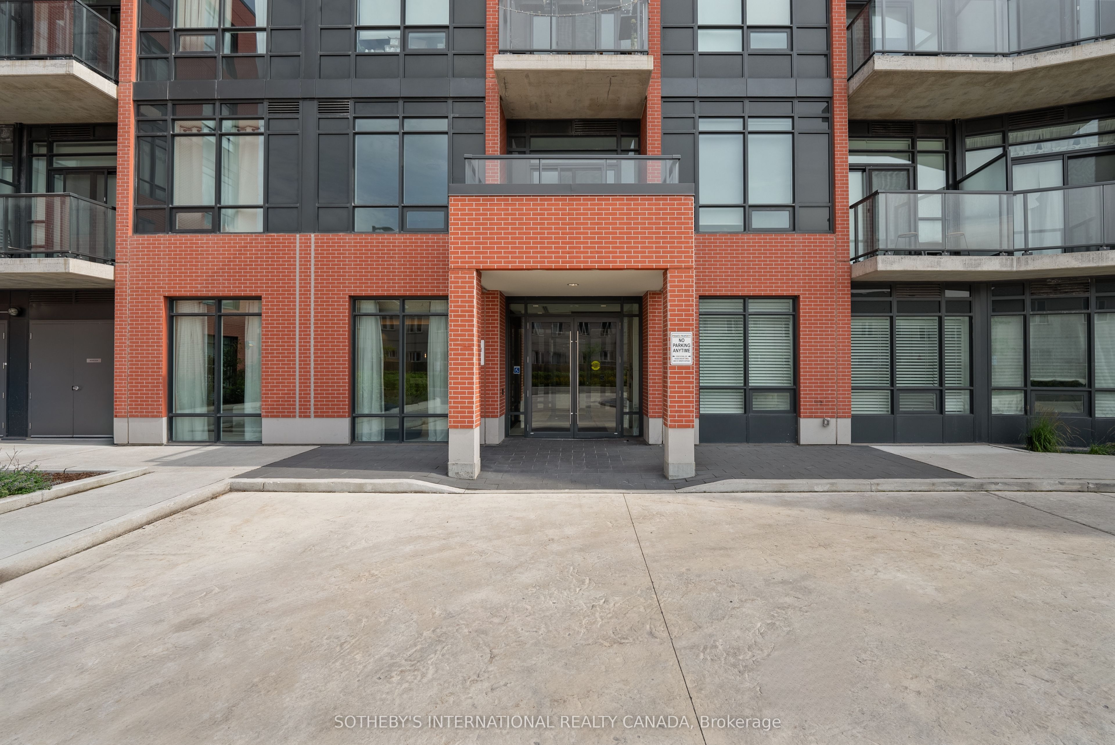 1010 Dundas Street E Ph 20 Property Photo 21