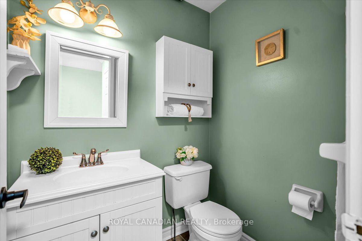 72 Short Crescent Property Photo 6