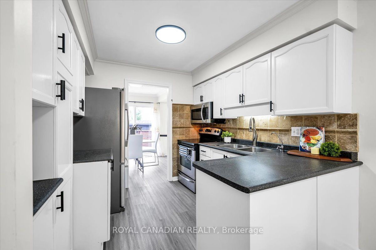 72 Short Crescent Property Photo 19