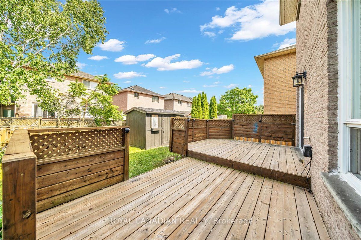 72 Short Crescent Property Photo 45