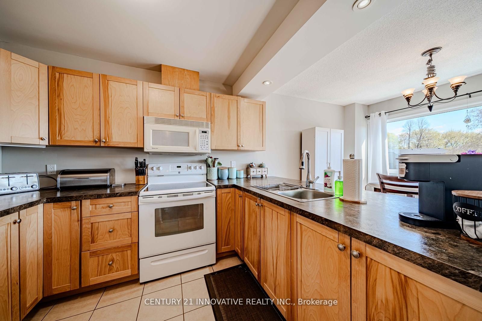 35 The Bridle Path Property Photo 17
