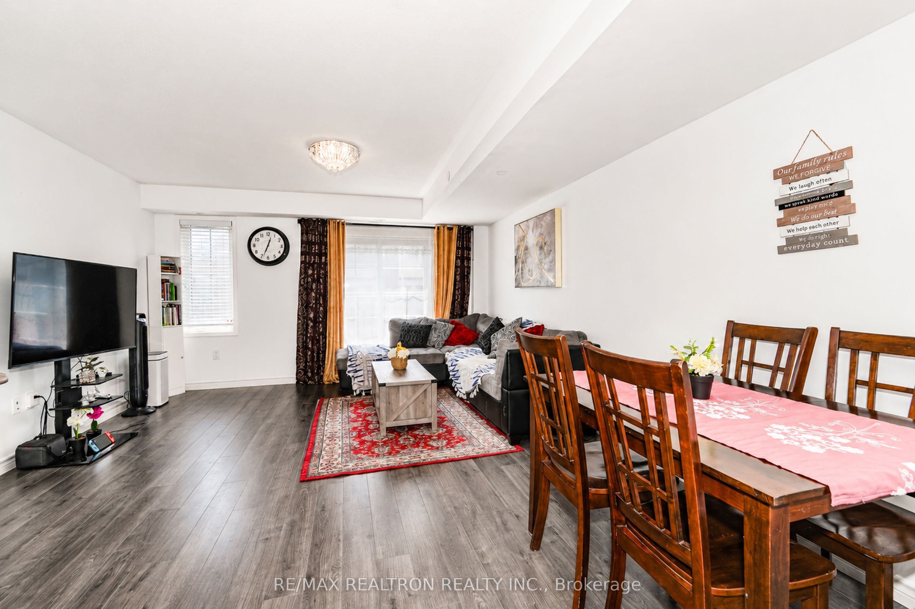 34 Glenstal Path Property Photo 3