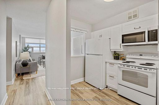 2 Westney Road N 1109 Property Photo 5