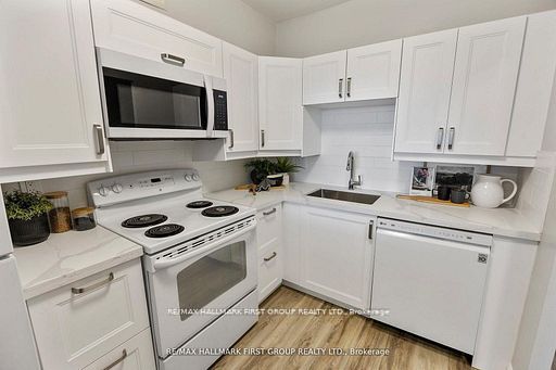 2 Westney Road N 1109 Property Photo 11
