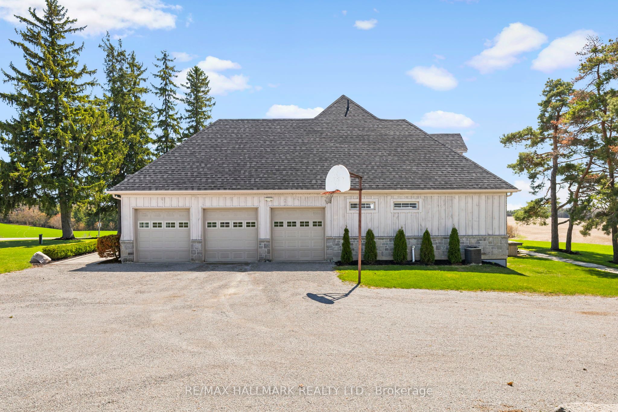 5038 Thornton Road N Property Photo 3