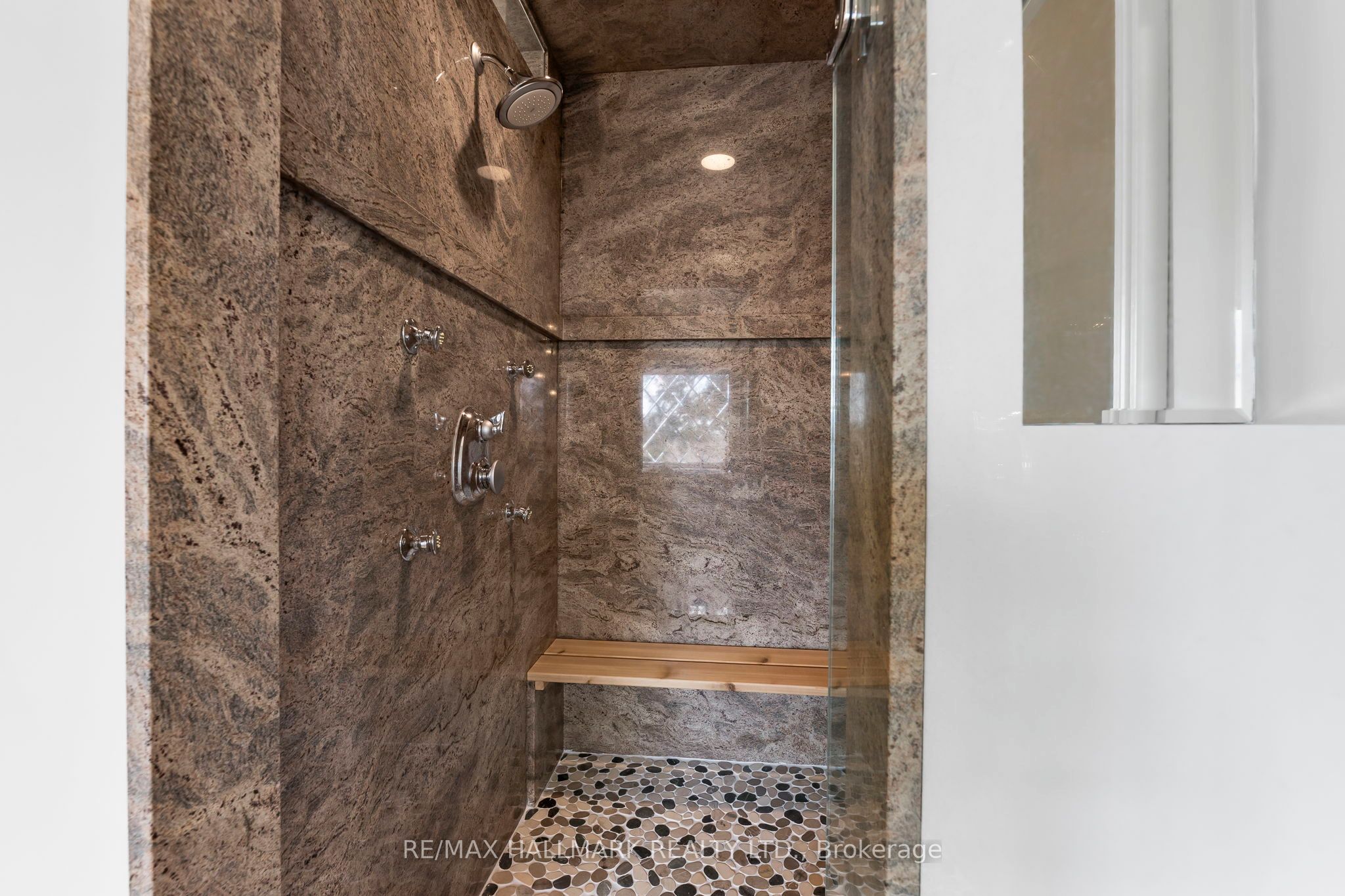 5038 Thornton Road N Property Photo 19