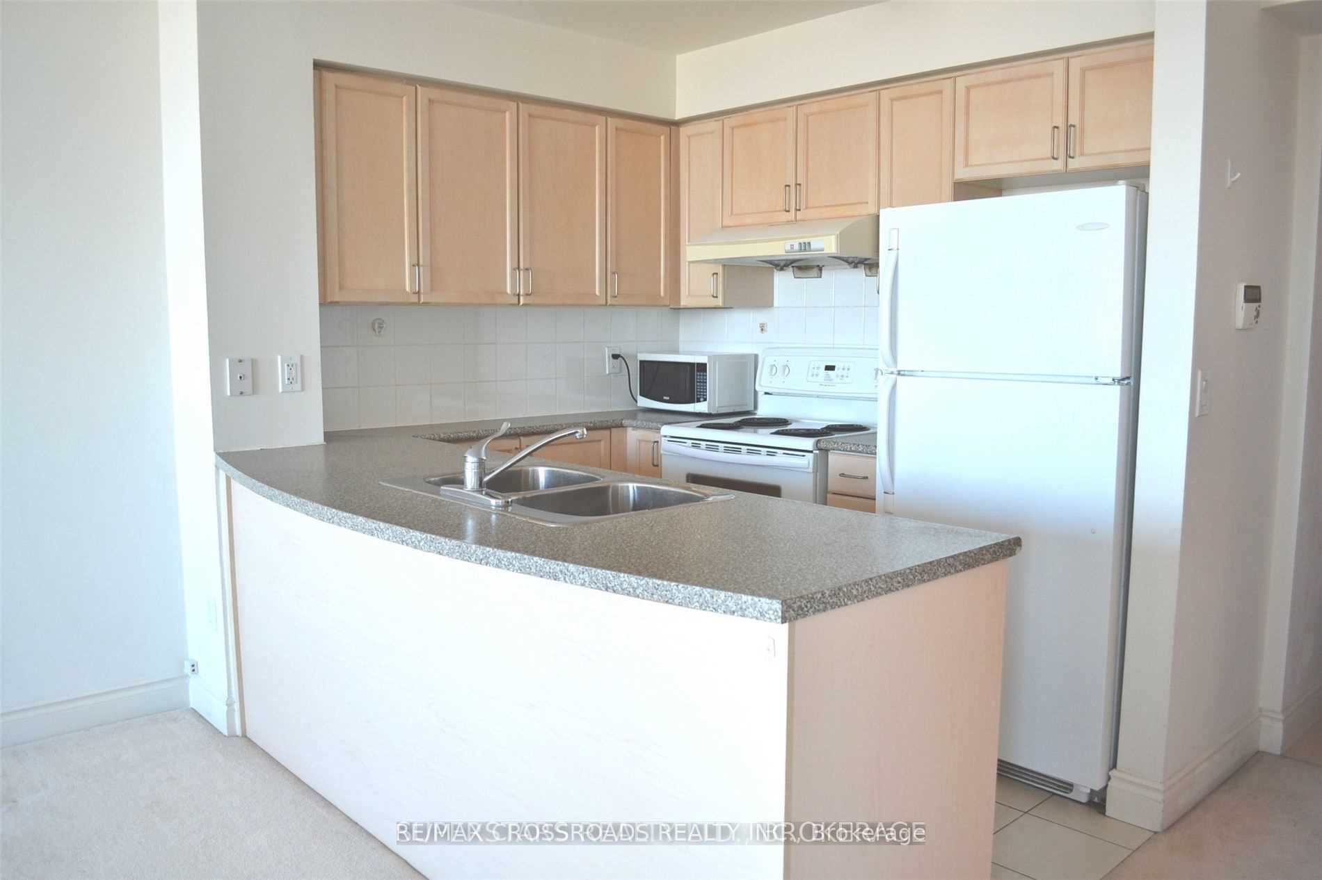 60 Brian Harrison Way 2505 Property Photo 5