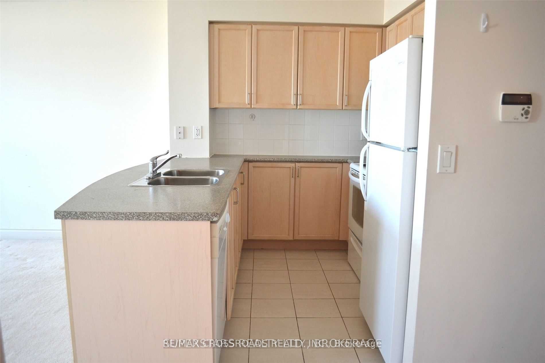 60 Brian Harrison Way 2505 Property Photo 8