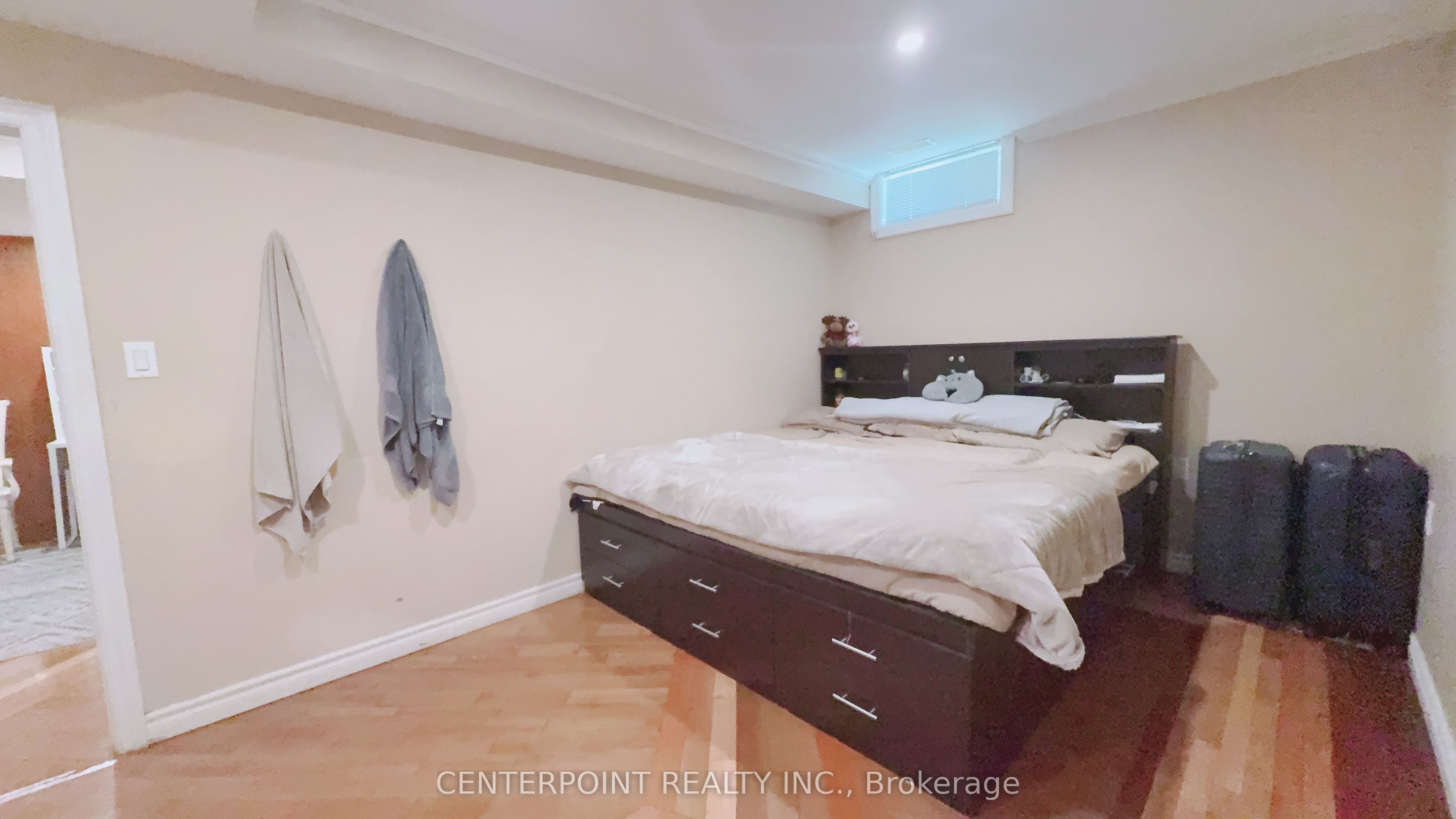724 Hillcrest Road Property Photo 6