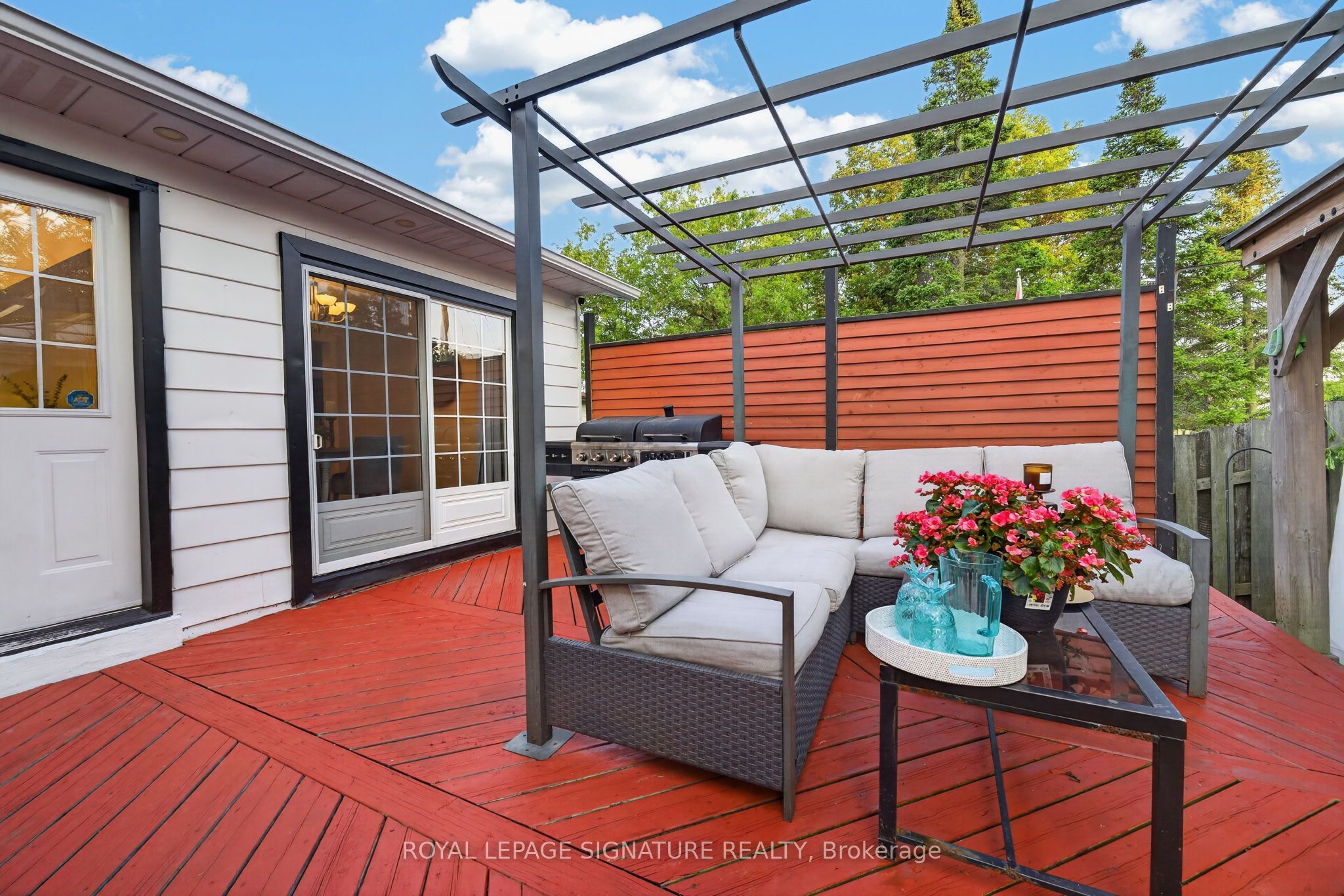 31 Rosalynne Avenue Property Photo 6