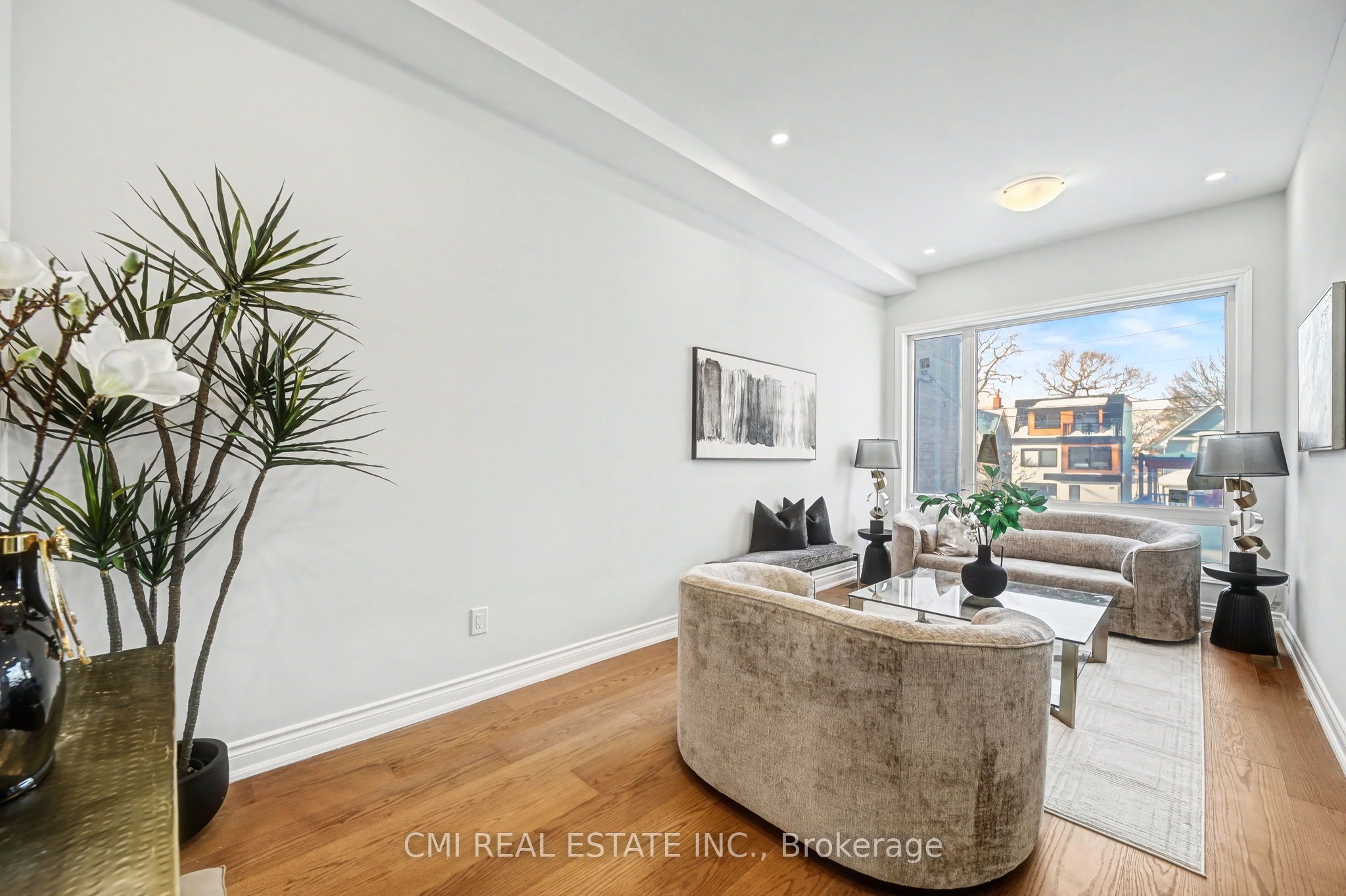 75 Kenilworth Avenue Property Photo 6