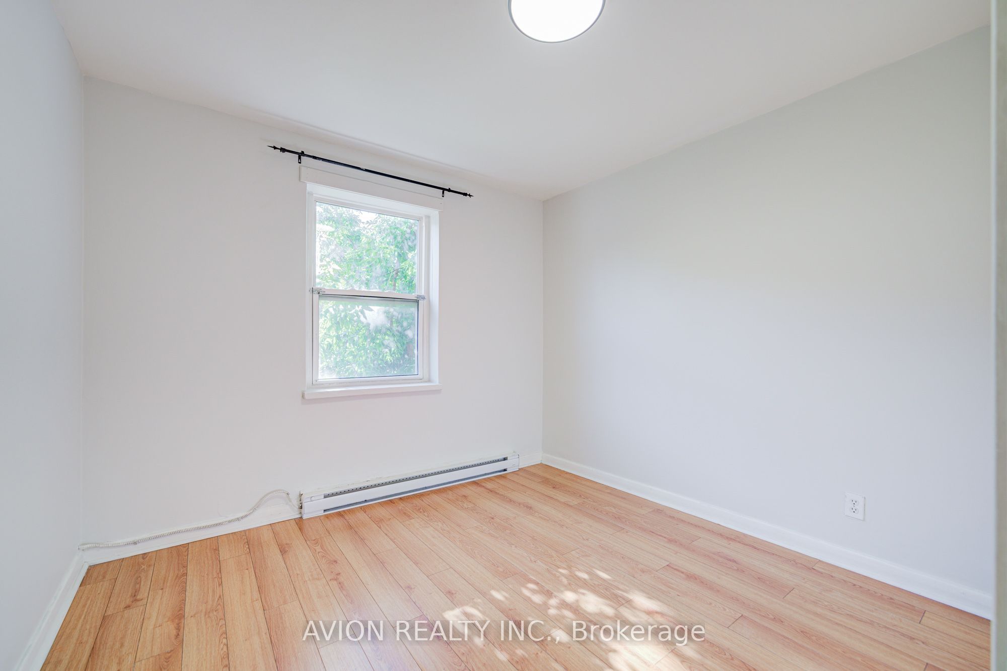 882 Broadview Avenue Unit 3 Property Photo 11