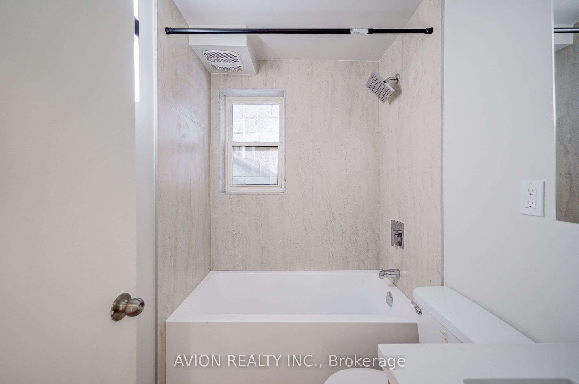 882 Broadview Avenue Unit 3 Property Photo 12