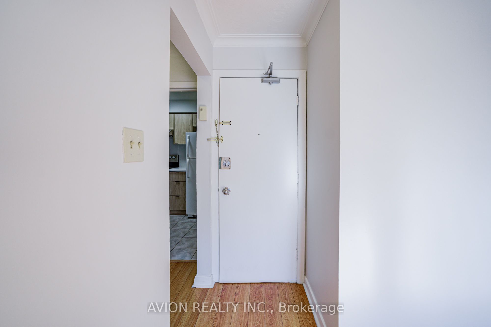 882 Broadview Avenue Unit 3 Property Photo 22