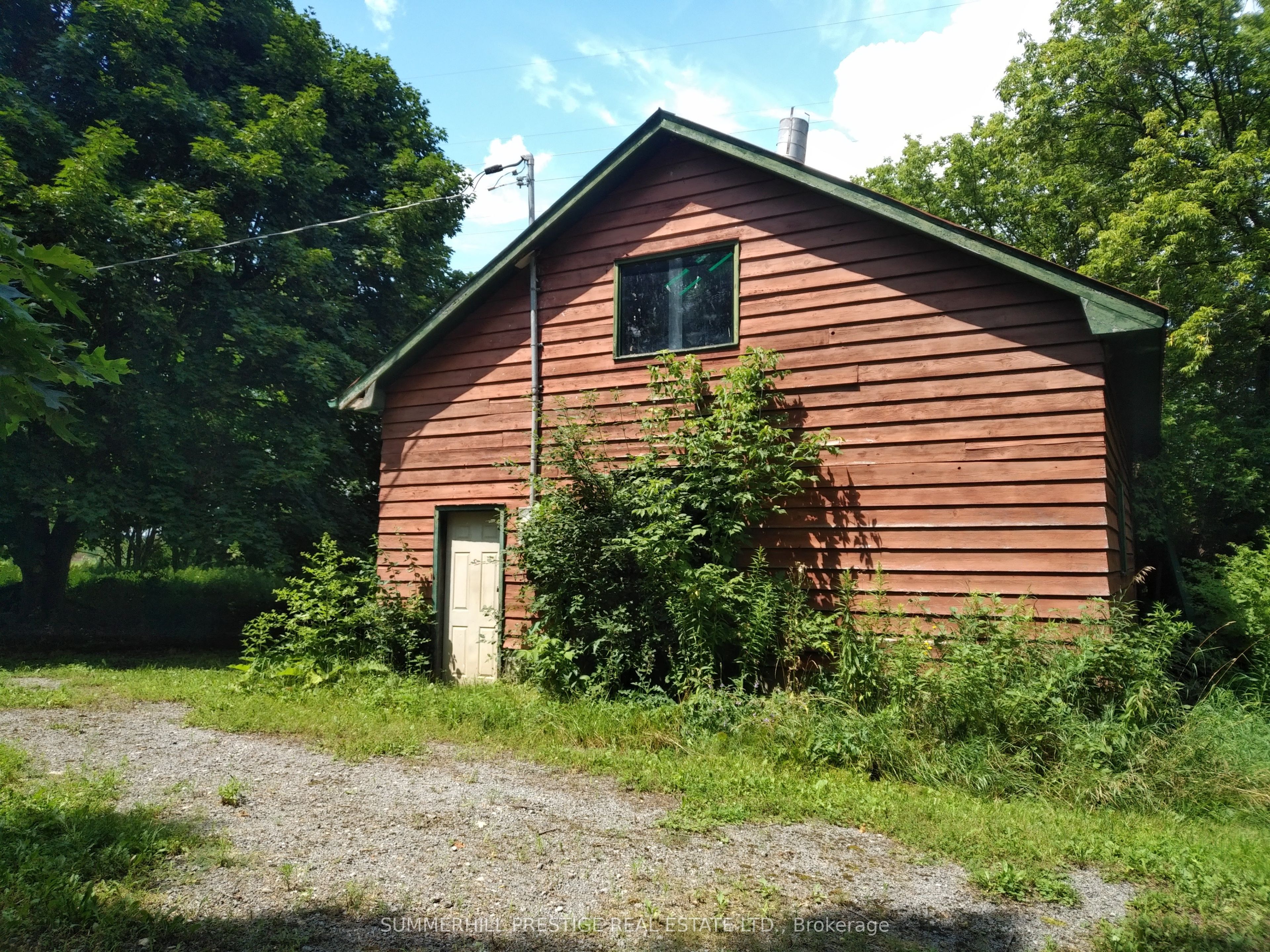 2405 Audley Road N Property Photo 5